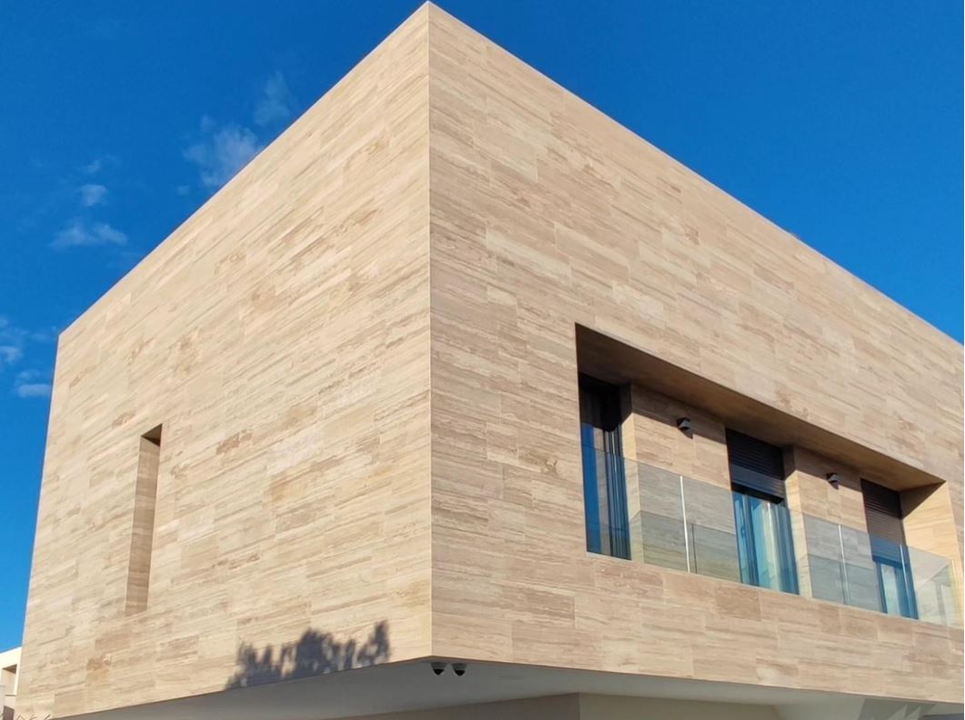 Fachada de bienvenida